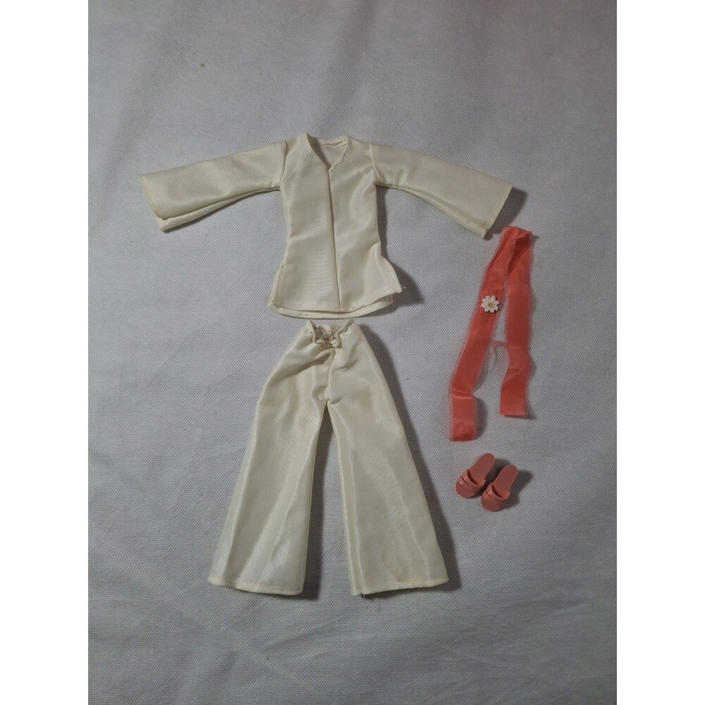 Vintage 1976 Bionic Woman Designer Collection Silk ‘N Satin Outfit Jaime Sommers